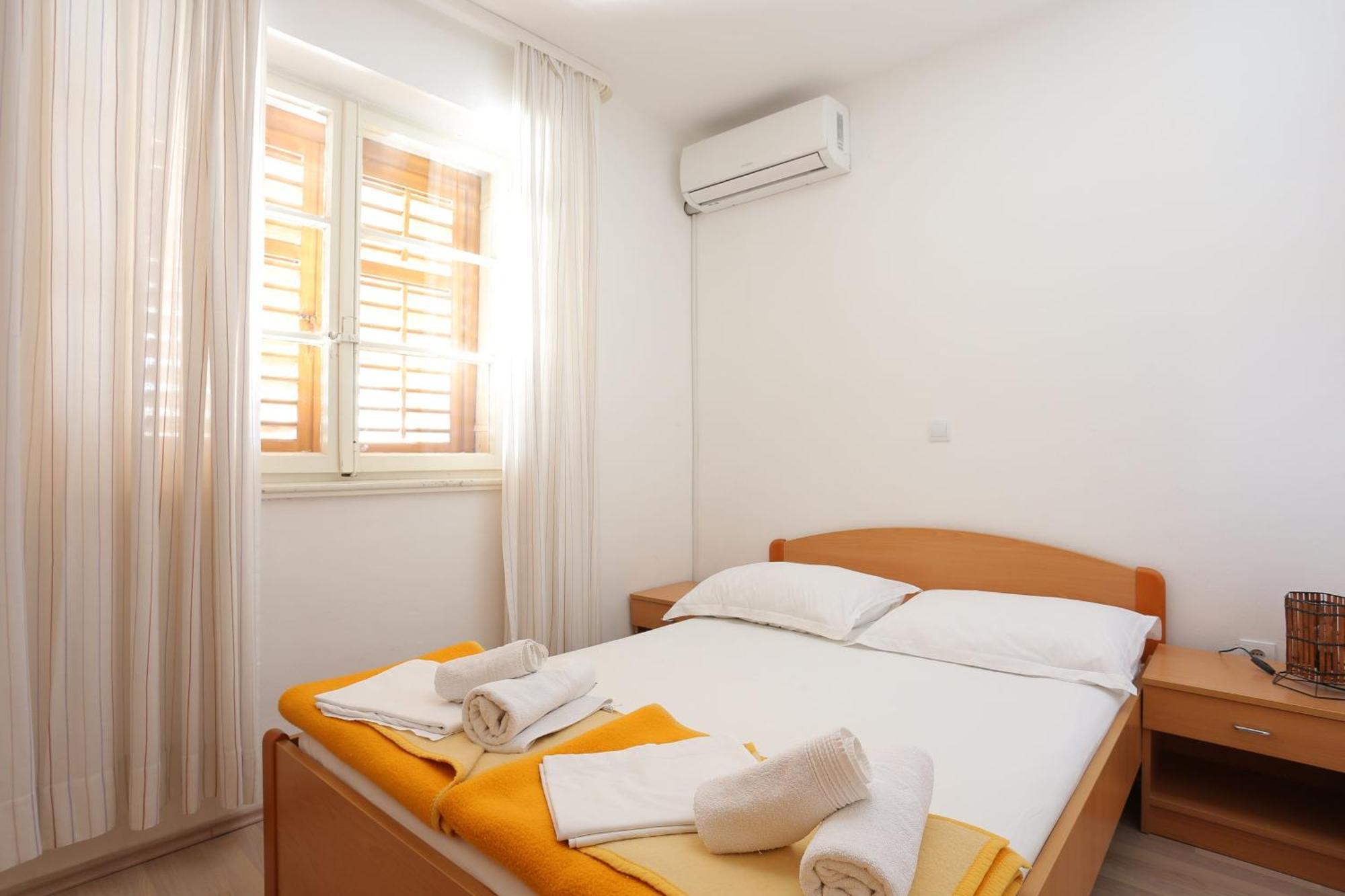 Apartments And Rooms With Parking Space Tucepi, Makarska - 5263 ภายนอก รูปภาพ
