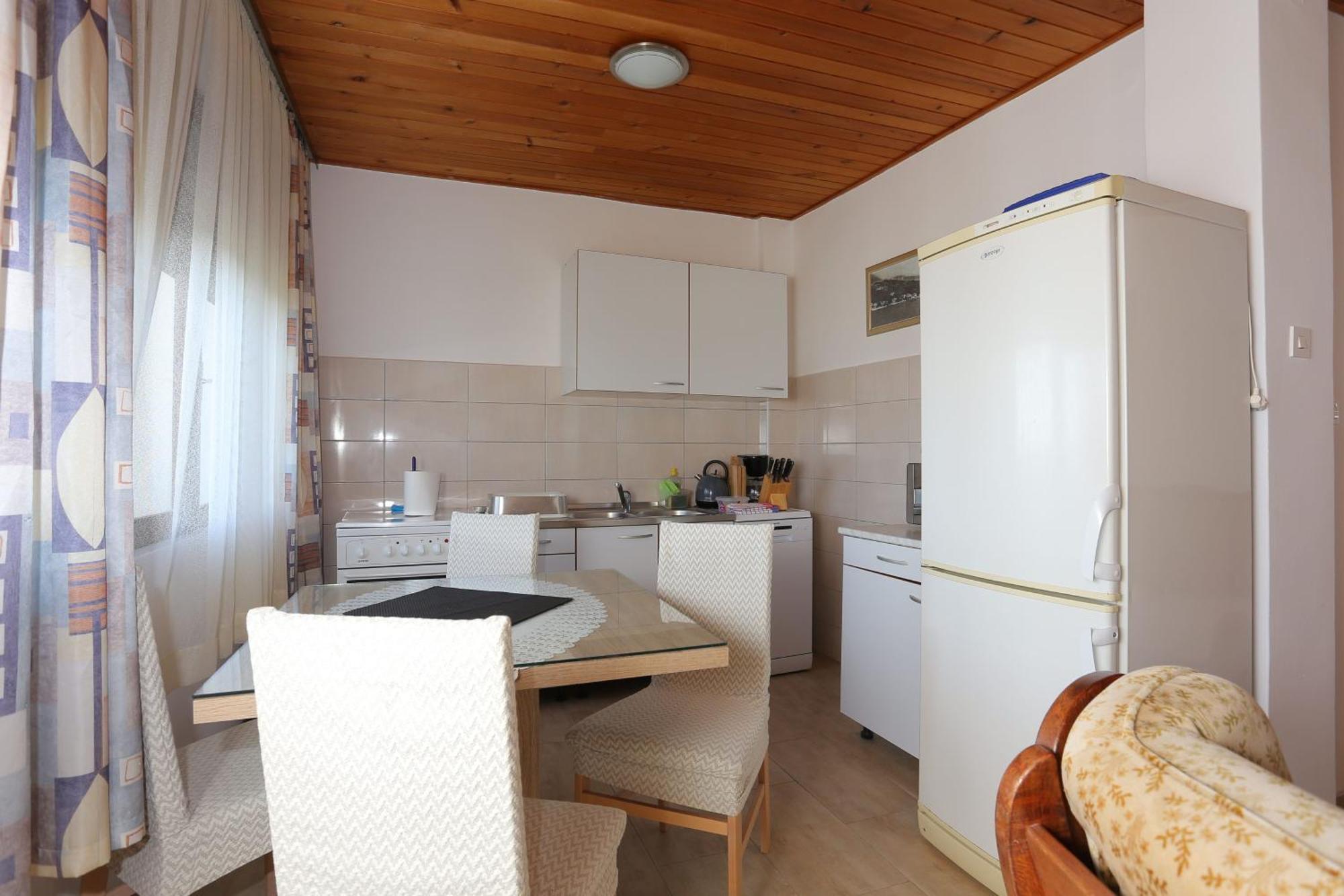 Apartments And Rooms With Parking Space Tucepi, Makarska - 5263 ภายนอก รูปภาพ